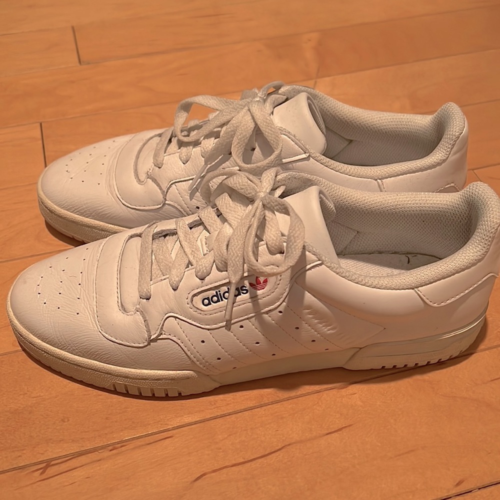 Men’s Adidas Tennis Sneaker